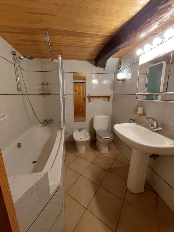 Chambres D'Hotes : Les Maisons De Gaia Tuchan エクステリア 写真